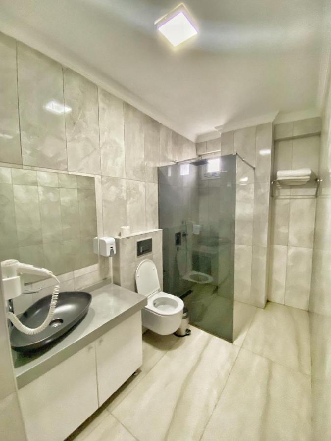 Deniz Hotel Kumburgaz บูยูกเชกเมเช ภายนอก รูปภาพ
