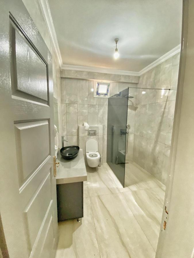 Deniz Hotel Kumburgaz บูยูกเชกเมเช ภายนอก รูปภาพ