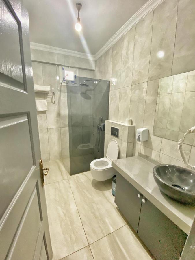 Deniz Hotel Kumburgaz บูยูกเชกเมเช ภายนอก รูปภาพ