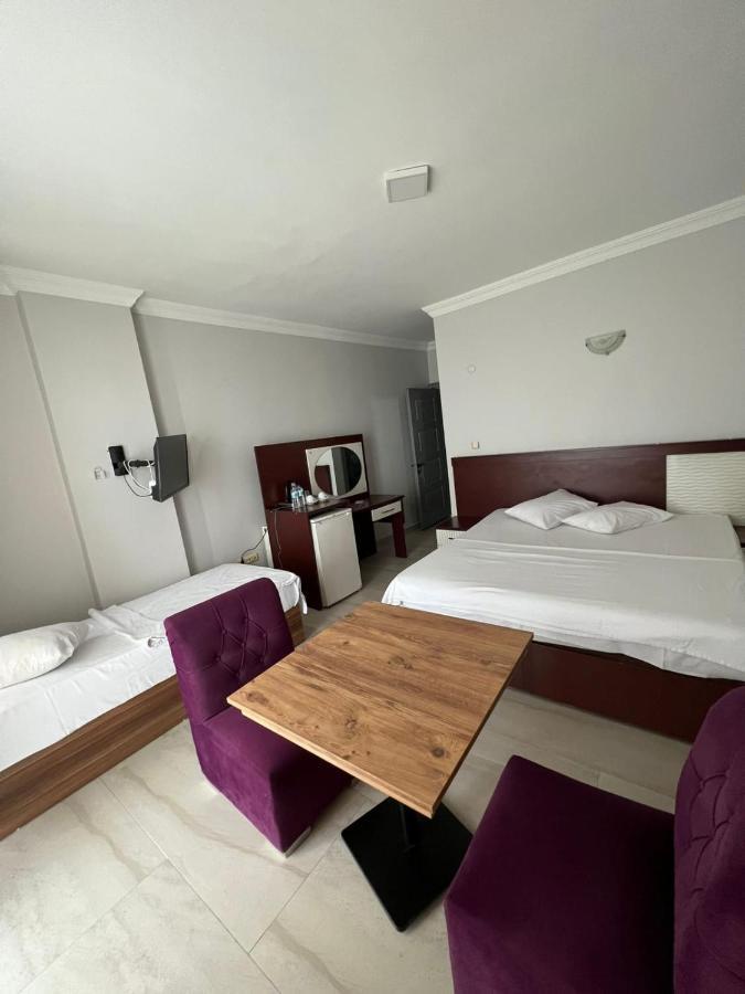 Deniz Hotel Kumburgaz บูยูกเชกเมเช ภายนอก รูปภาพ