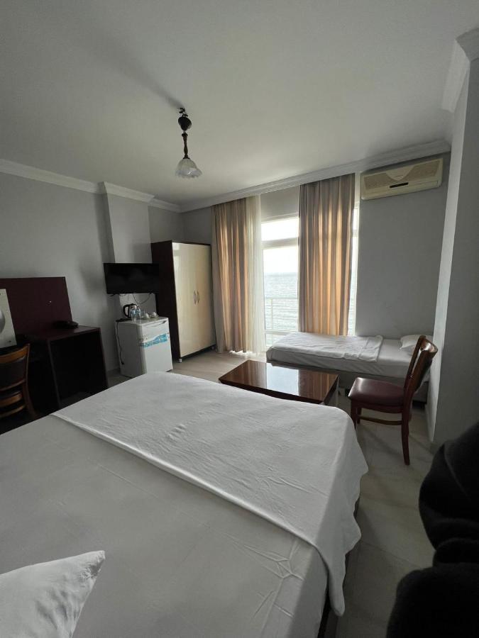 Deniz Hotel Kumburgaz บูยูกเชกเมเช ภายนอก รูปภาพ