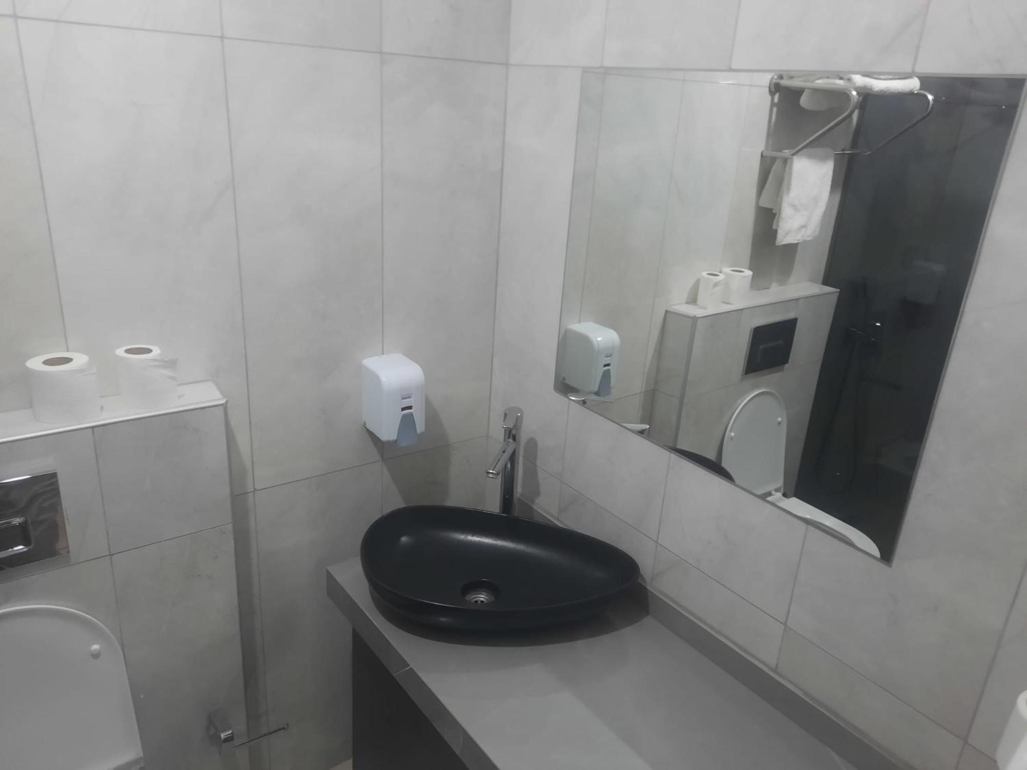 Deniz Hotel Kumburgaz บูยูกเชกเมเช ภายนอก รูปภาพ